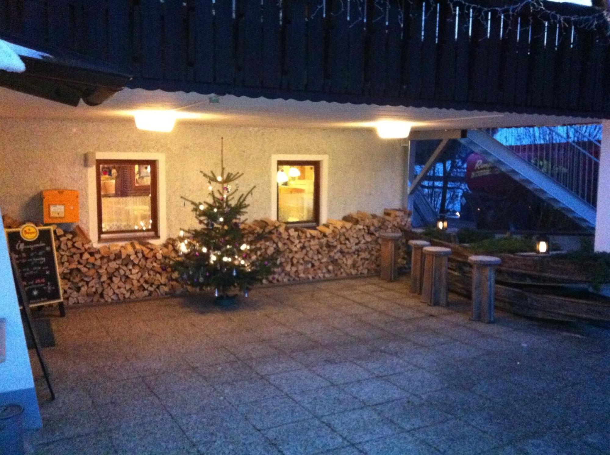 Jerà am Furtnerteich Hotel-Ristorante&Relax Mariahof Exterior foto